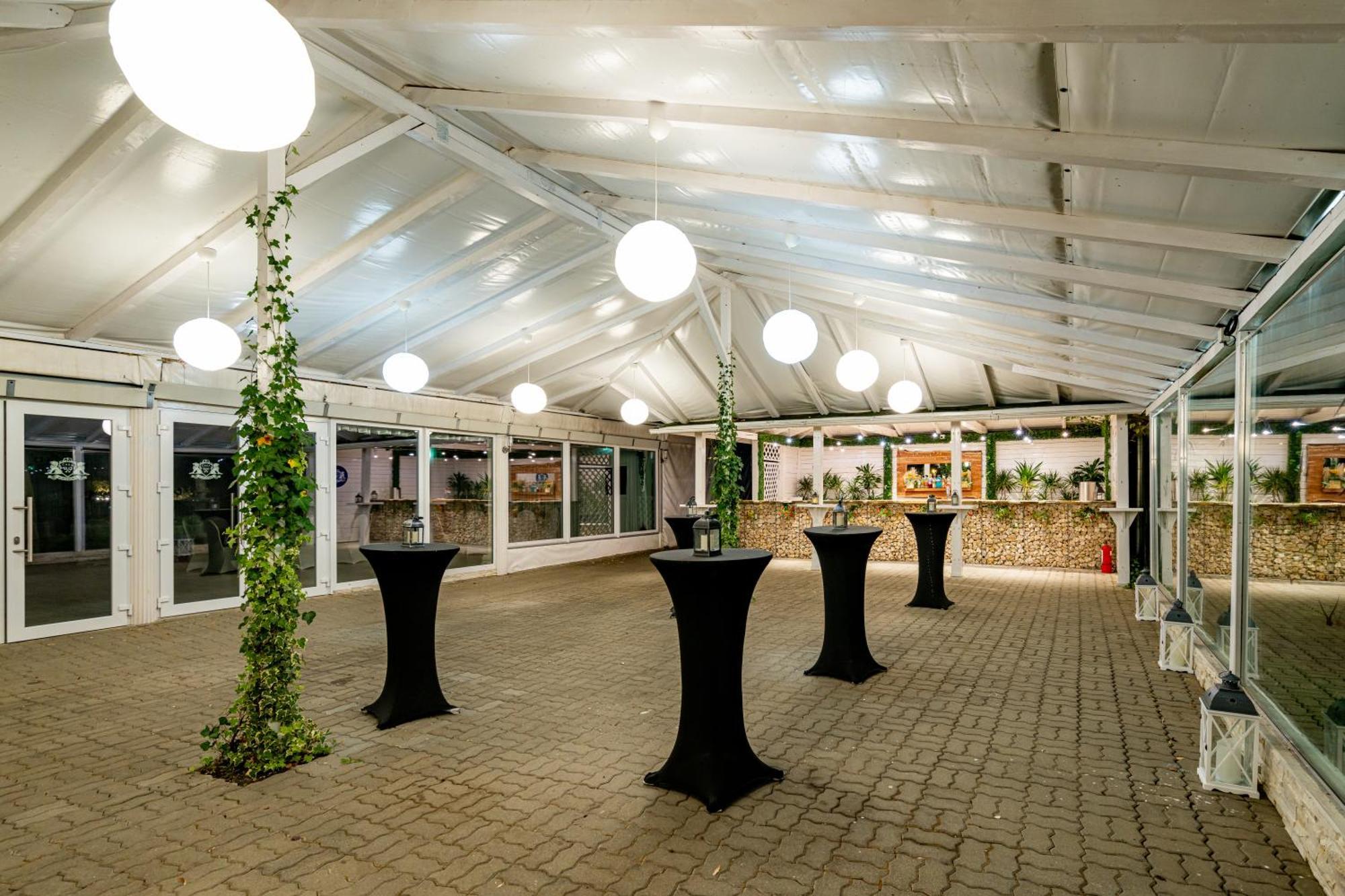 Casa Augsburg Hotel Банещи Екстериор снимка