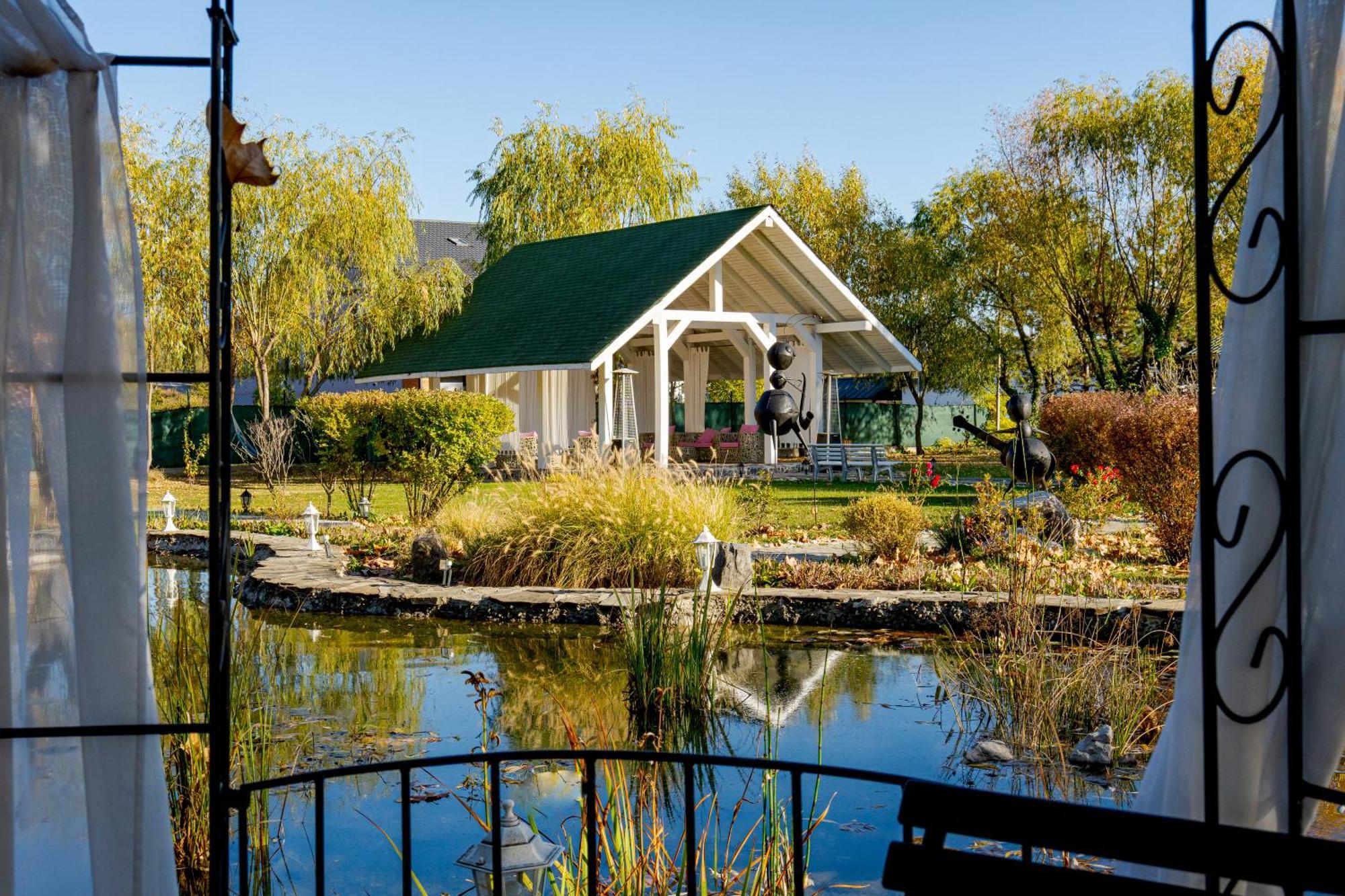 Casa Augsburg Hotel Банещи Екстериор снимка