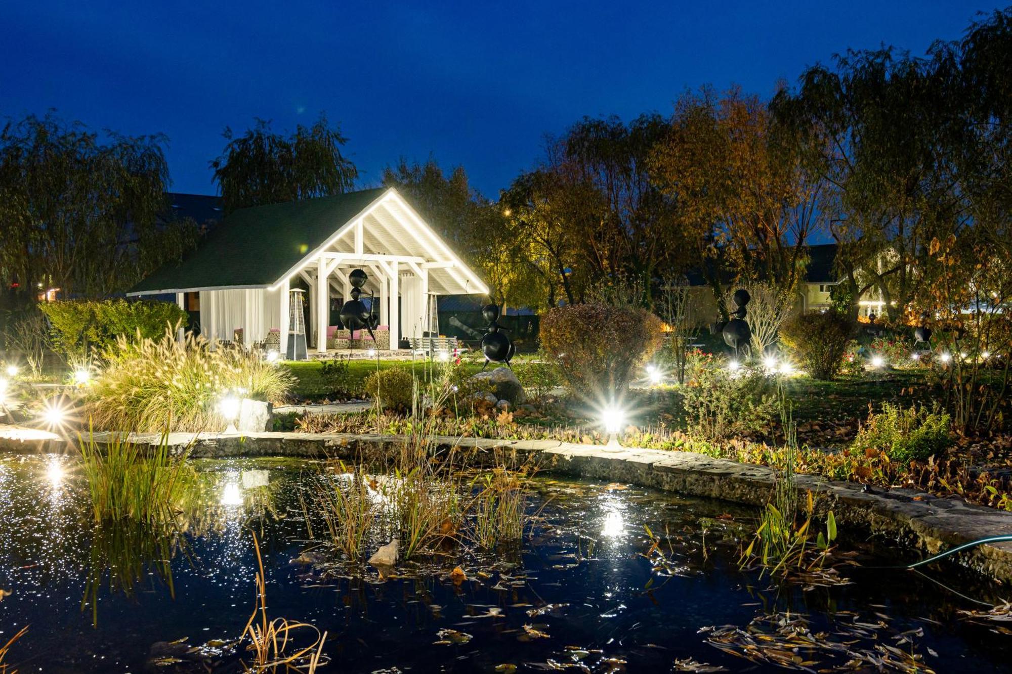 Casa Augsburg Hotel Банещи Екстериор снимка