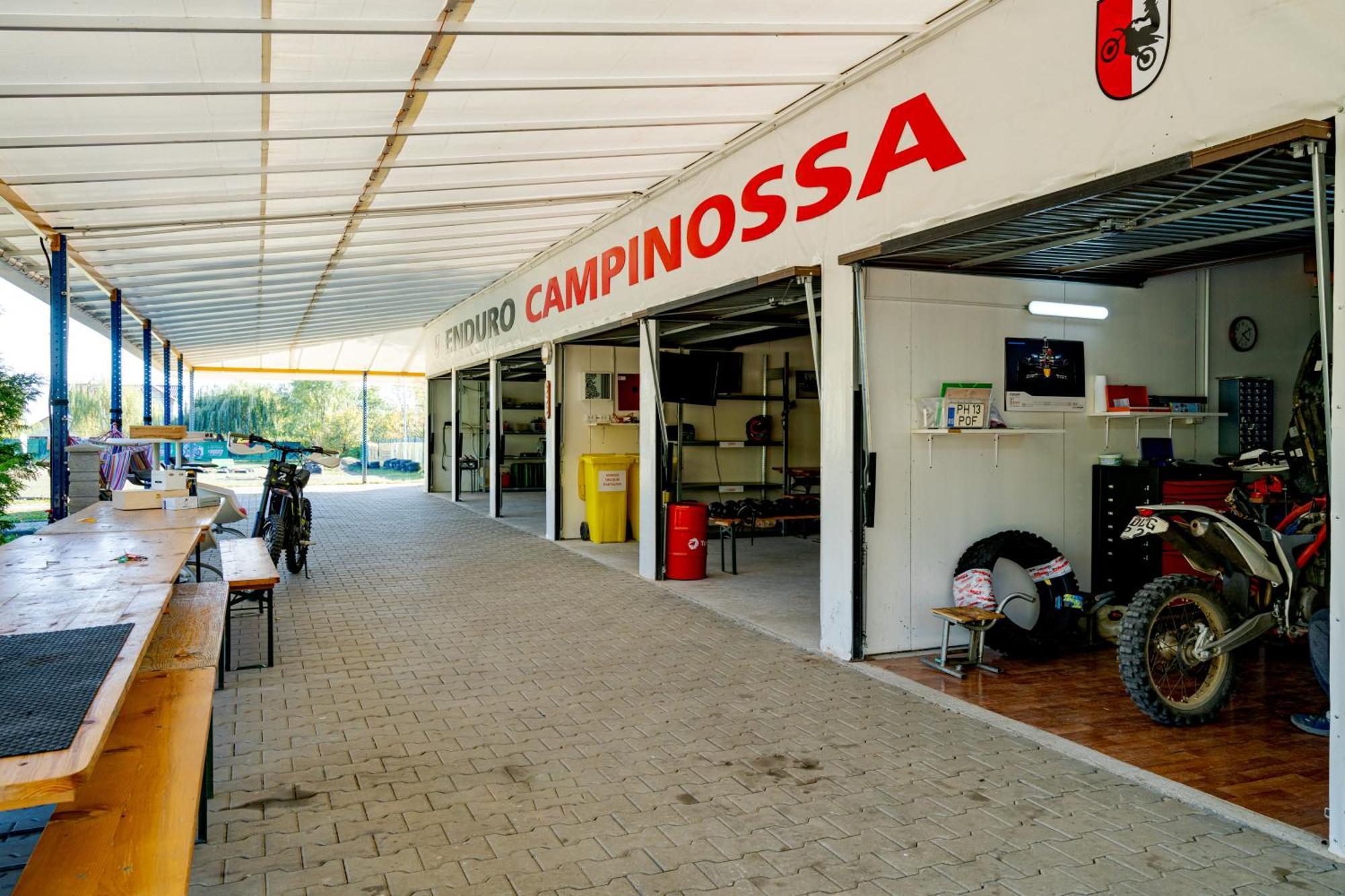 Casa Augsburg Hotel Банещи Екстериор снимка
