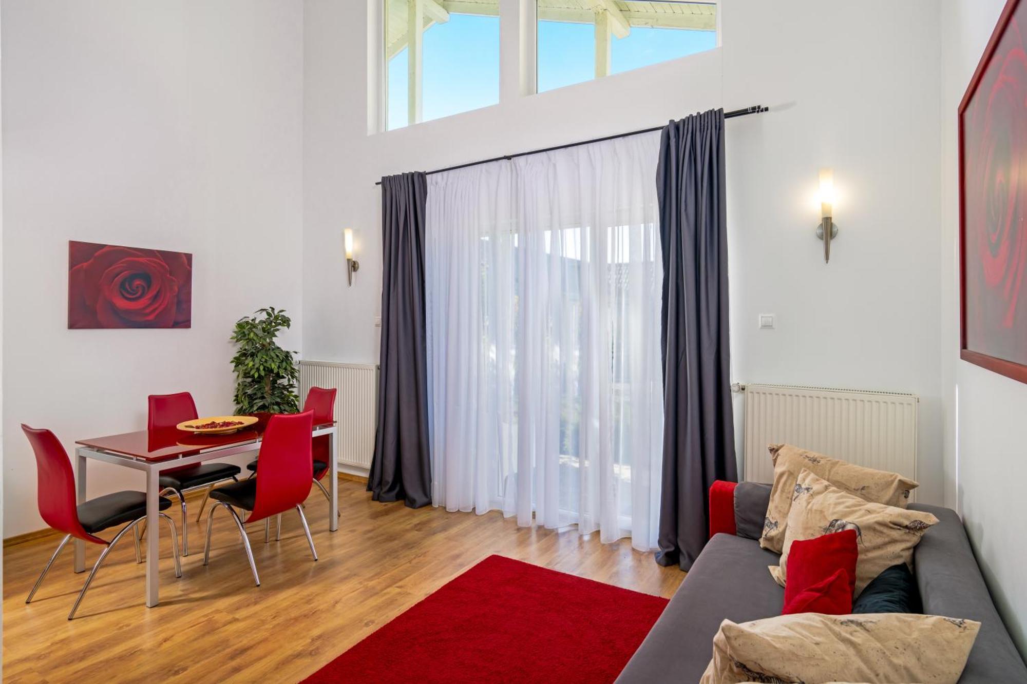 Casa Augsburg Hotel Банещи Екстериор снимка