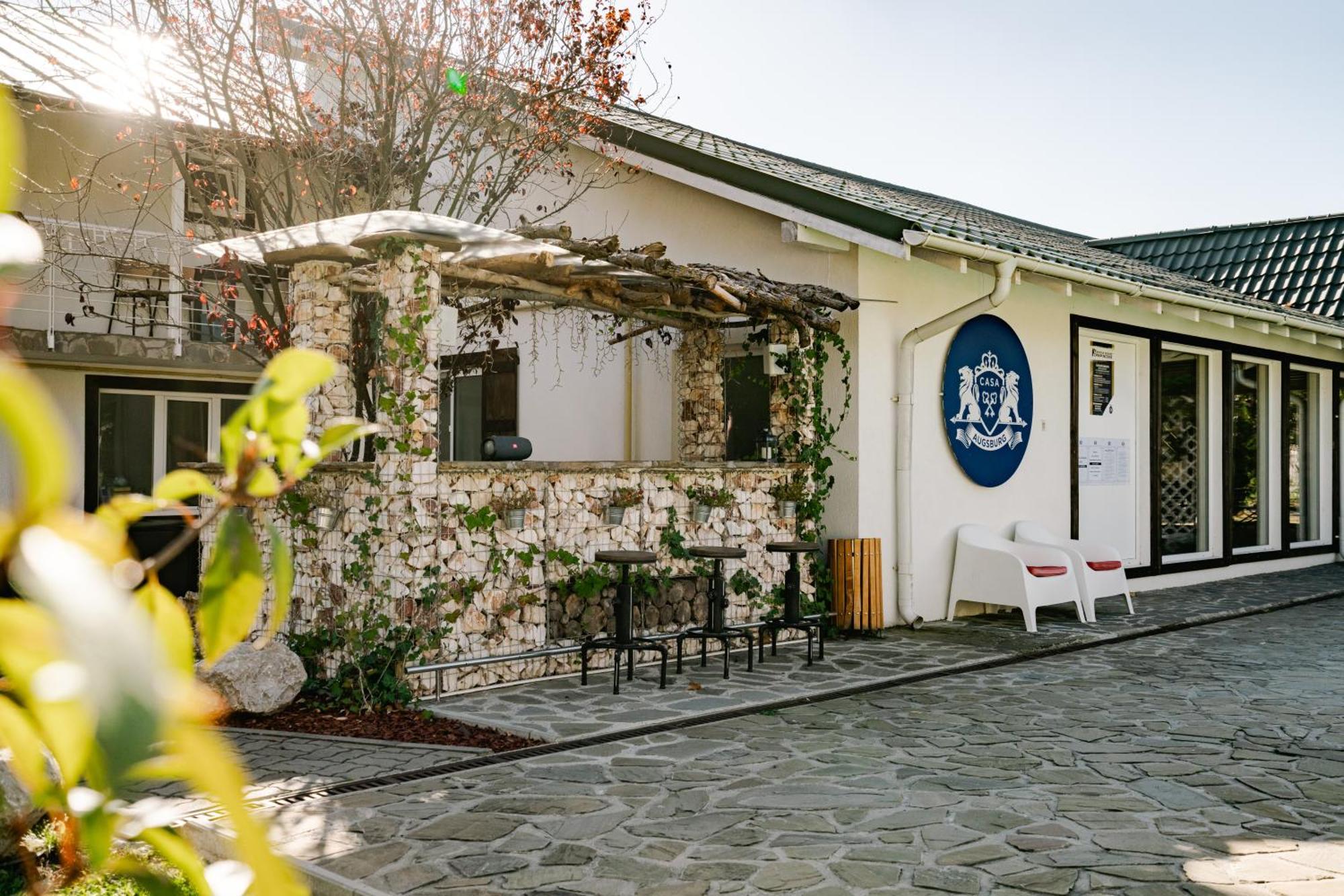 Casa Augsburg Hotel Банещи Екстериор снимка