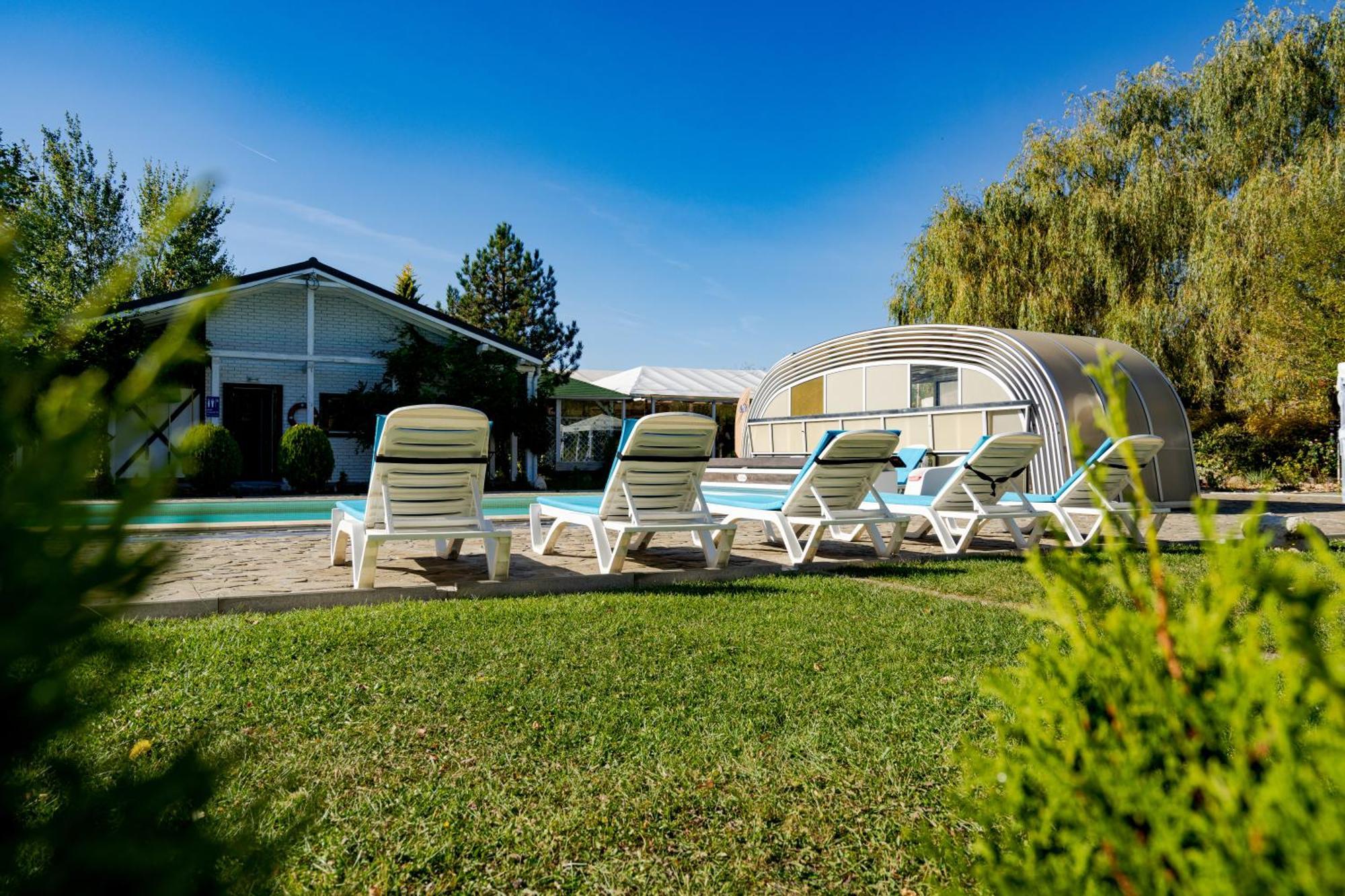 Casa Augsburg Hotel Банещи Екстериор снимка