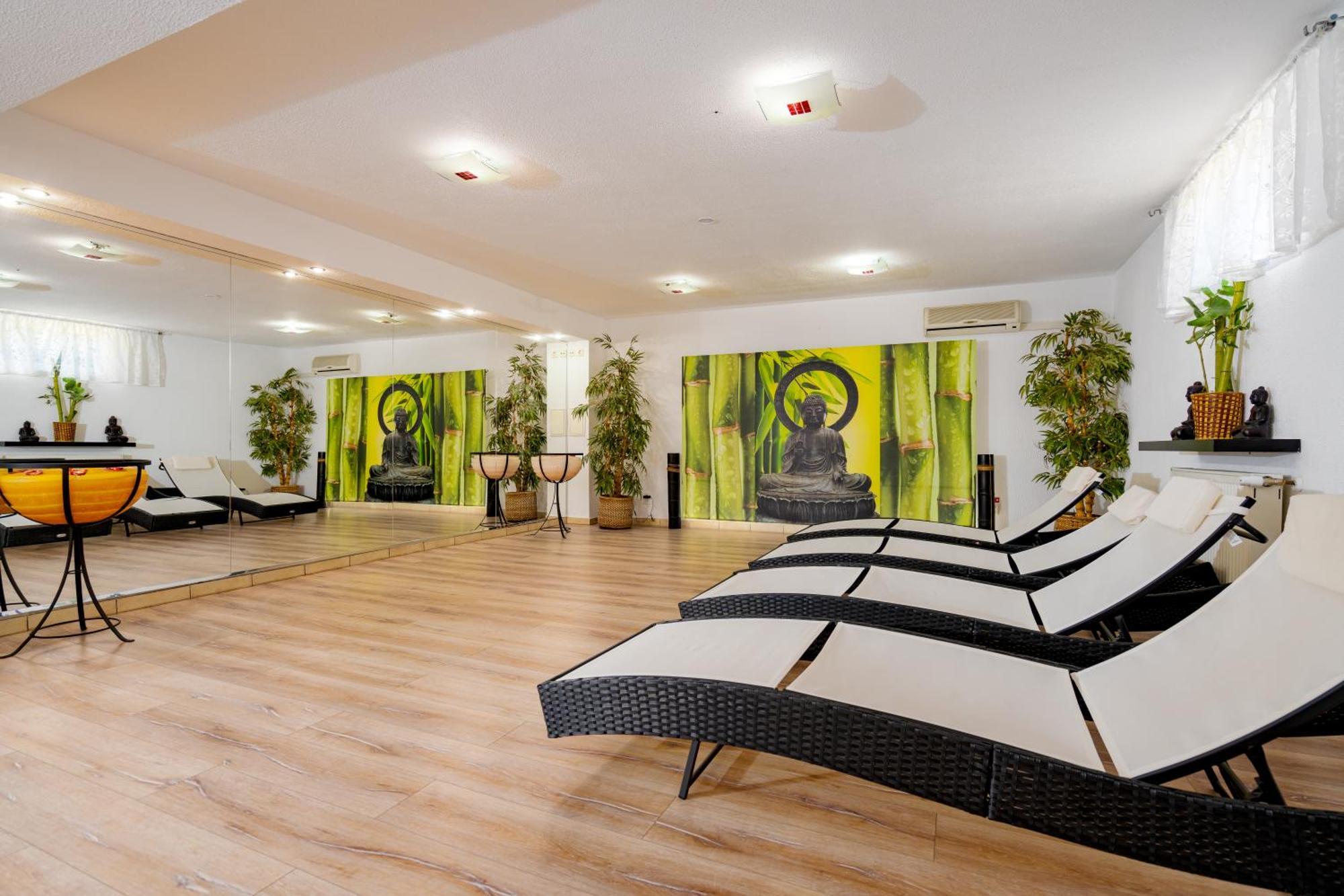 Casa Augsburg Hotel Банещи Екстериор снимка